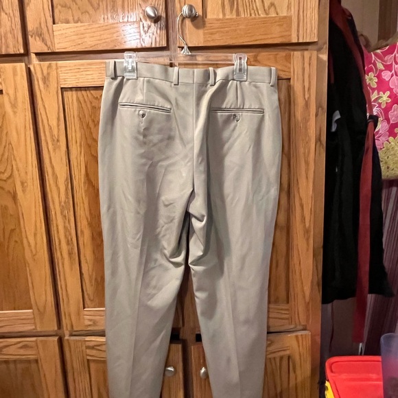 Perry Ellis Tan Chinos Classic Straight-Leg - Picture 2 of 4